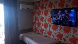 Отель River Hotel Гагра Трехместный номер «Комфорт»-8